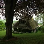 Les Chaumieres Du Pays D'auge לינה וארוחת בוקר