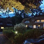 住宿加早餐酒店 低谷乡村民宿