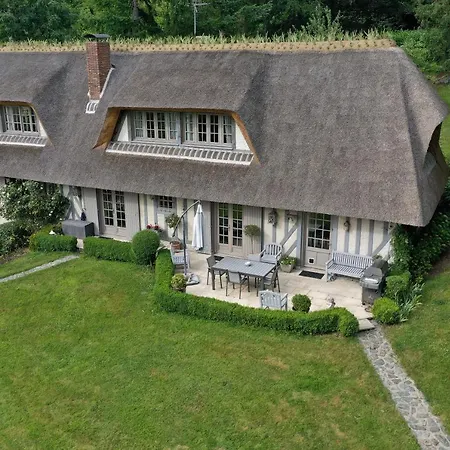 Les Chaumieres Du Pays D'auge