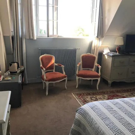 Les Chaumieres Du Pays D'auge Bed and Breakfast