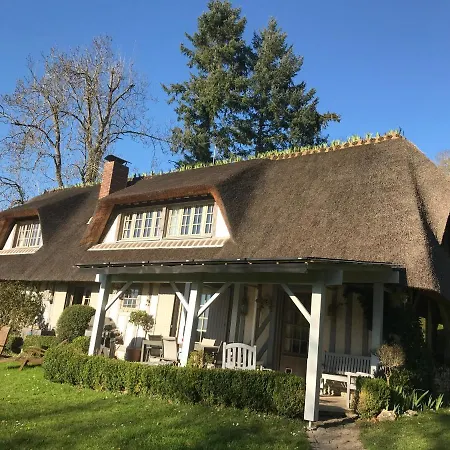 Les Chaumières Du Pays D'auge Couette-café Le Breuil-en-Auge