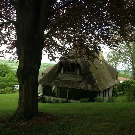 Les Chaumieres Du Pays D'auge Bed and Breakfast