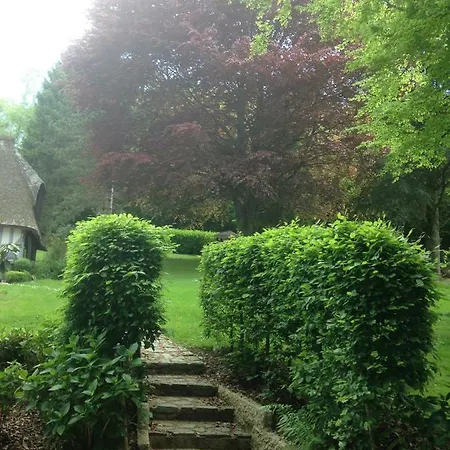 Les Chaumieres Du Pays D'auge Bed & Breakfast Le Breuil-en-Auge