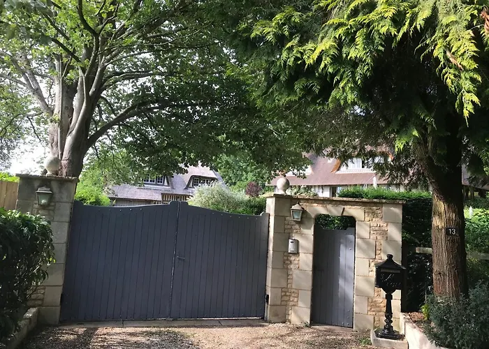 Les Chaumieres Du Pays D'auge Bed & Breakfast Le Breuil-en-Auge