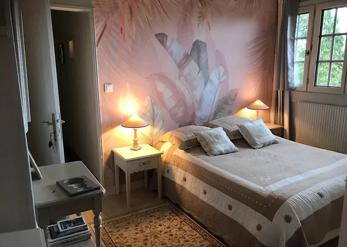 Les Chaumieres Du Pays D'auge Bed & Breakfast