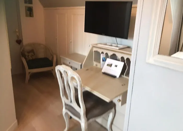 Bed & Breakfast Les Chaumieres Du Pays D'auge 3*